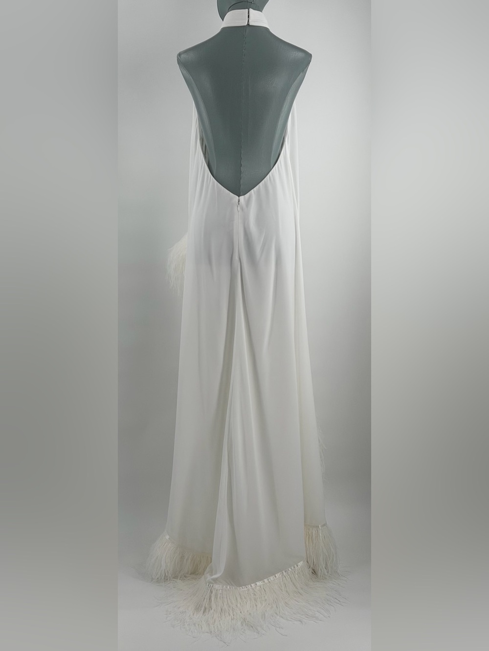 🆕 BRONX & BANCO 🧿 NWOT Madeline Halterneck Feathered Gown, White - Sz XS US 2 - Picture 8 of 14
